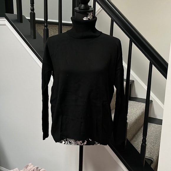 GAP | Sweaters | Gap Black Turtleneck 